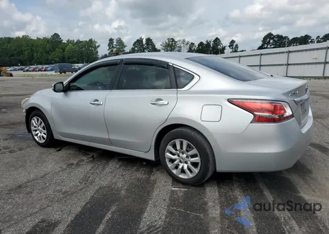 2015 Nissan Altima 2.5 из США, поврежденный, VIN 1N4AL3AP7FN311273